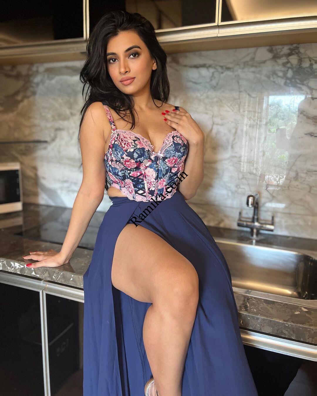 ✅ ❣️⭐➡️HOT & SEXY MODELS // COLLEGE girl housewife aunty bhabhi available callme 🌹