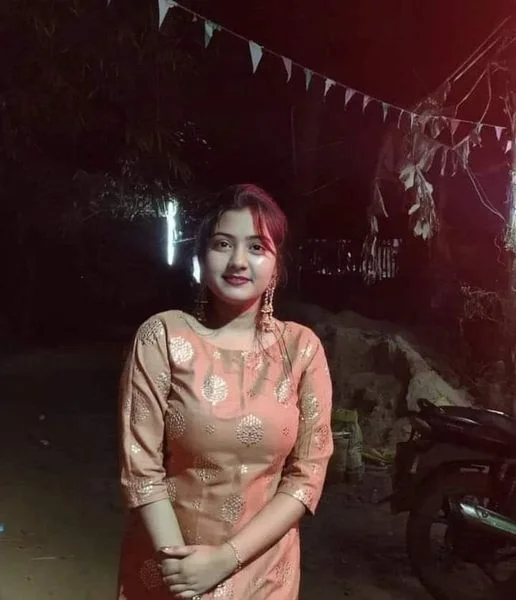 Chittaranjan Park Call Girls Service Delhi 9990077802 Escort Service